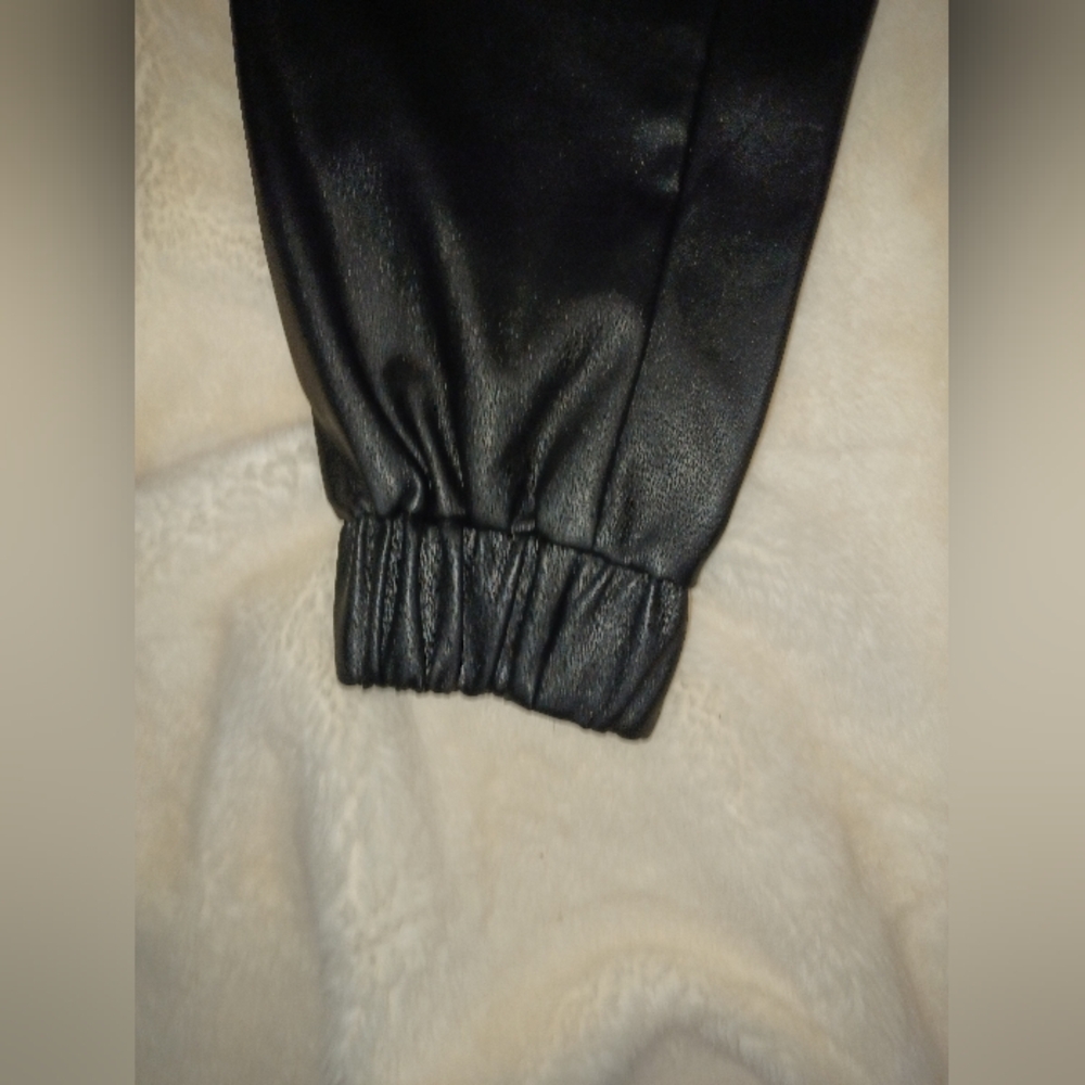 Almost Famous Faux Leather Joggers New - Picture 2 of 7